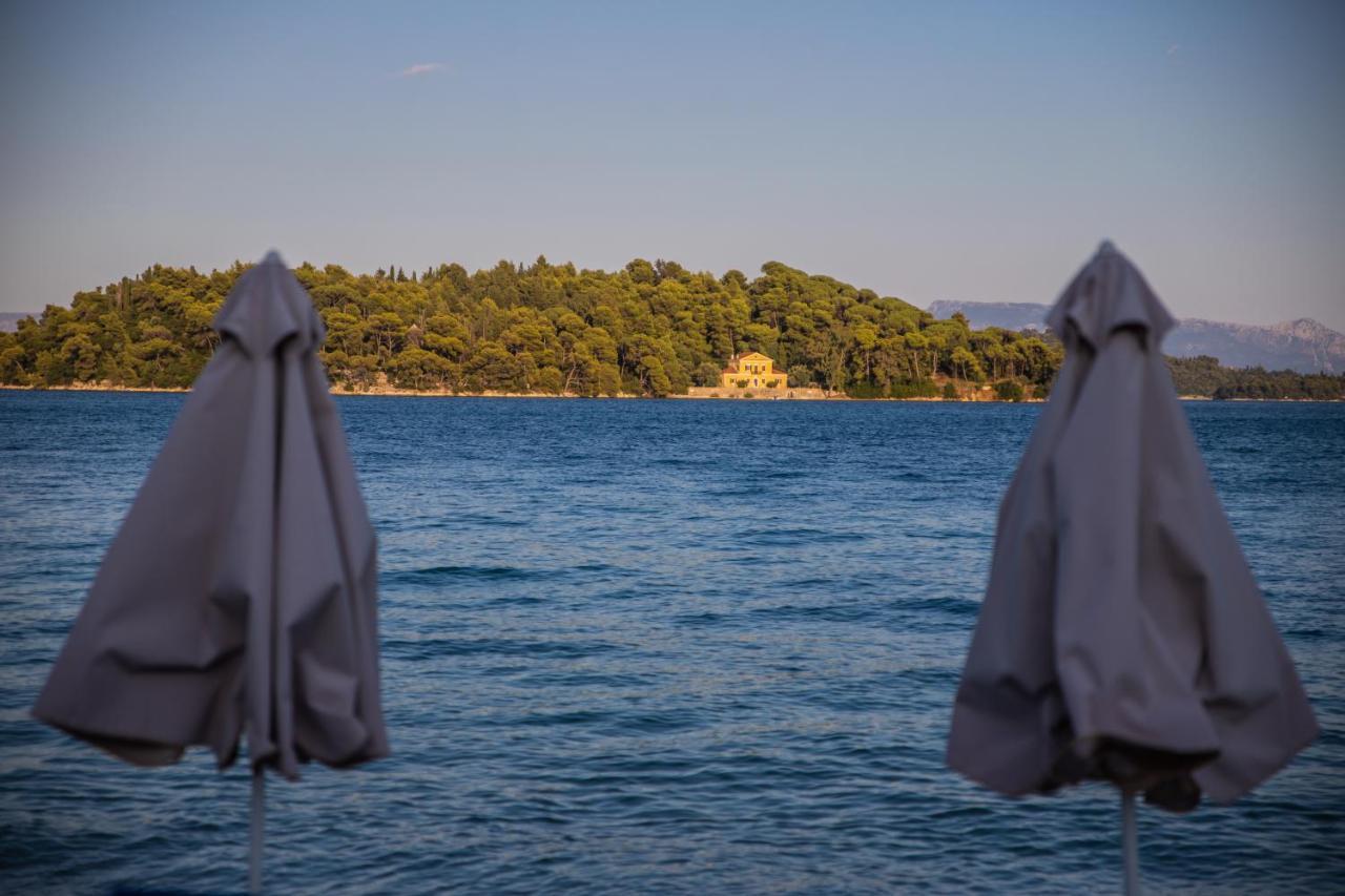 الشقق الفندقية نيدريفي  Elati Beach المظهر الخارجي الصورة