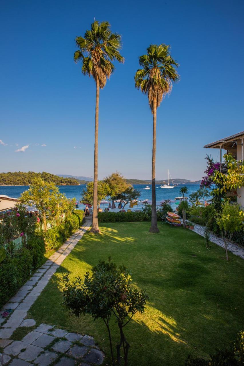 الشقق الفندقية نيدريفي  Elati Beach المظهر الخارجي الصورة
